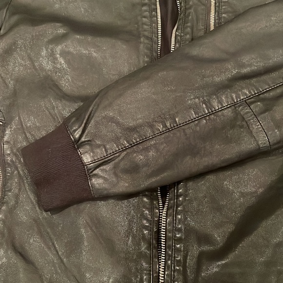 Men’s Leather Bomber Jacket - Picture 2 of 4